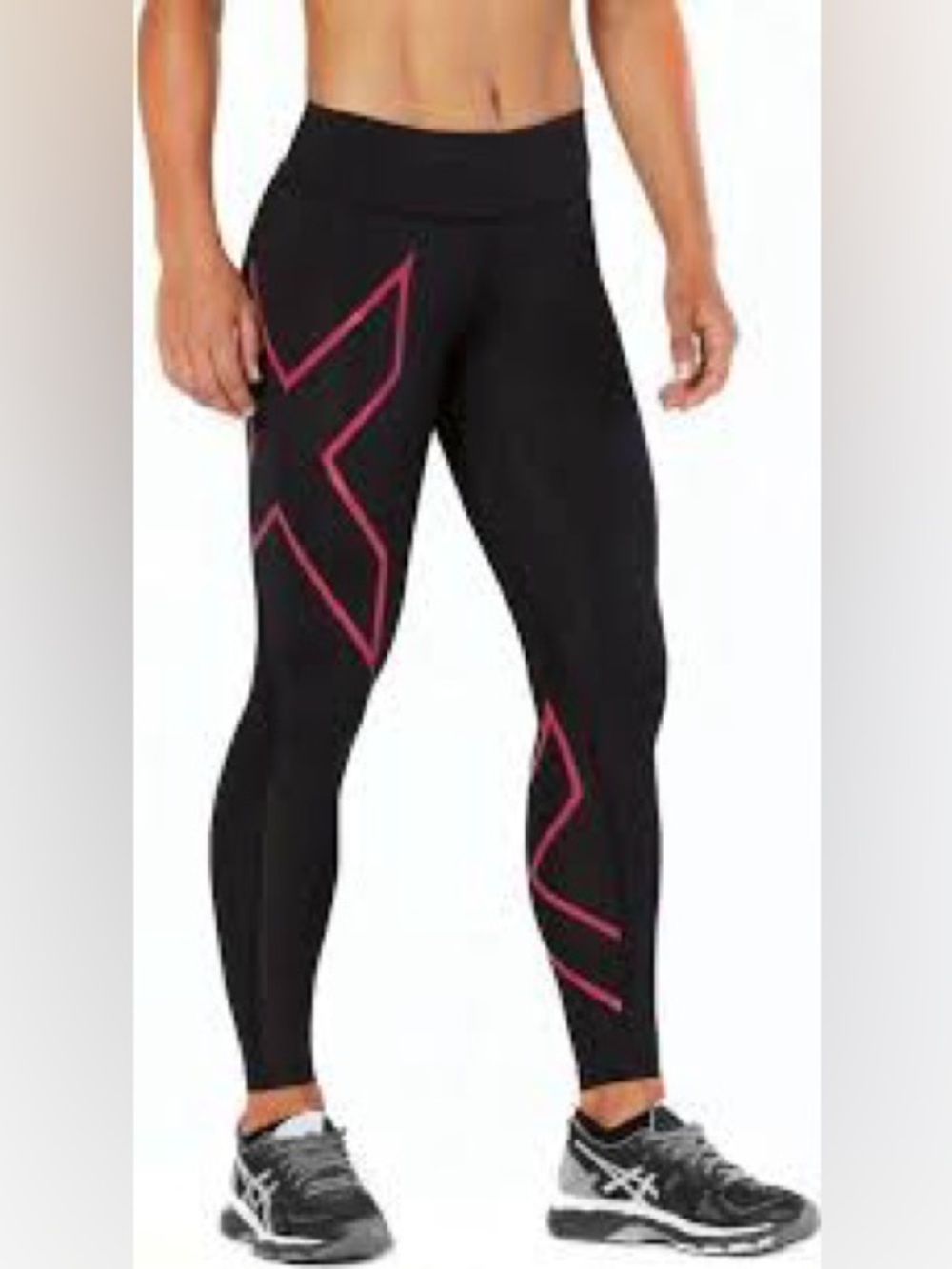 2XU women Black compression Tights with Pink Logo Lines